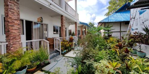 Jardín al aire libre en Chibel Summer Riverside Resort