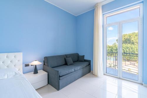Χώρος καθιστικού στο Villa Floyd Charming Rooms