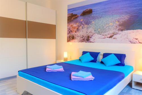 Apartman Pula s bazenom i parkingom