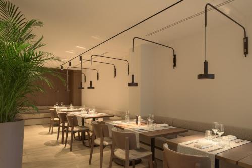 Theartemis Palaceにあるレストランまたは飲食店