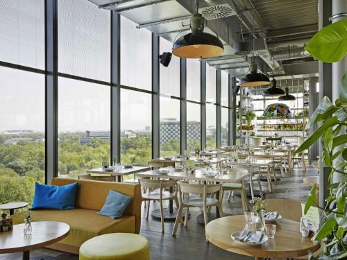 Restaurace v ubytování 25hours Hotel Bikini Berlin