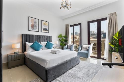 Chic Studio in JVC near Butterfly and Miracle Garden