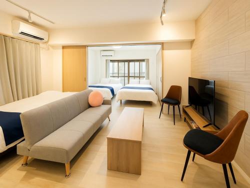 Oshiage 4min walk, Asakusa 3min, Ueno10min, Switch, FreeWi-Fi , PocketWi-Fi