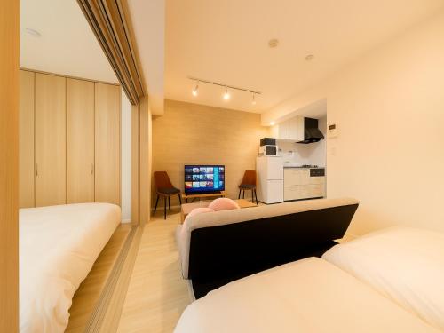 Oshiage 4min walk, Asakusa 3min, Ueno10min, Switch, FreeWi-Fi , PocketWi-Fi