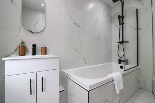 Koupelna v ubytování Signature - Oak House