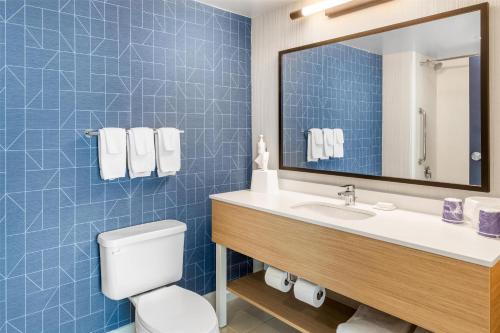 Bagno di Spark by Hilton Rock Hill