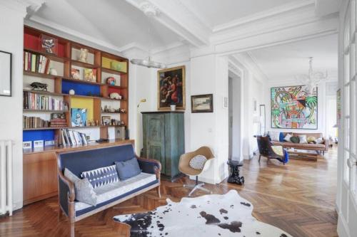 Luxueux appartement avec terrasse et parking