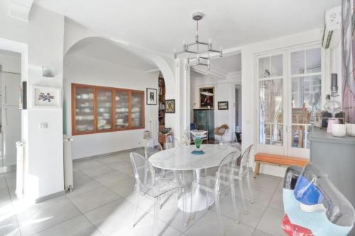 Luxueux appartement avec terrasse et parking