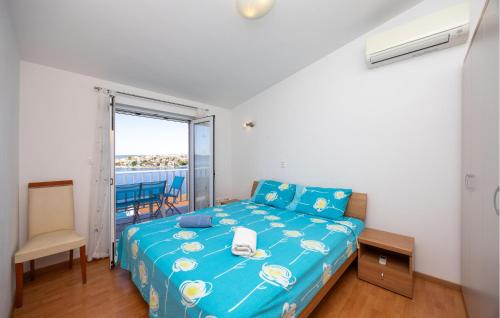 Amazing Apartment In Okrug Gornji With Wifi