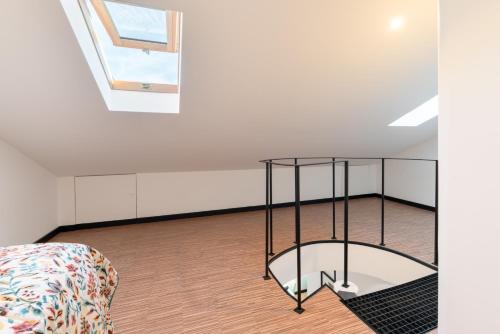 Duplex Studio in Art District by HostWise