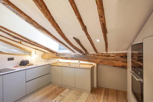 Appartement de standing avec rooftop de 35m2にあるキッチンまたは簡易キッチン
