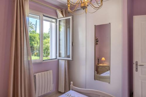 Ένα ή περισσότερα κρεβάτια σε δωμάτιο στο Casa Nostra