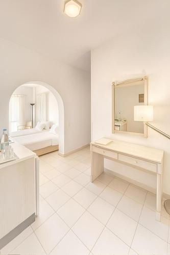 Gallery image of El Sol Hotel in Kapsálion
