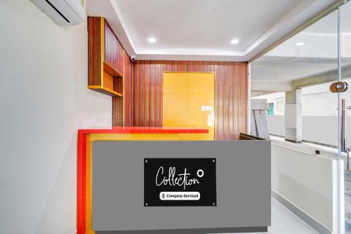 Kuchyň nebo kuchyňský kout v ubytování Collection O Hyderabad Victoria Memorial Metro Station