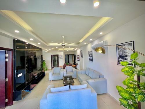 Χώρος καθιστικού στο Elysium Tower Signature Apartments Opposite Centaurus Mall Islamabad