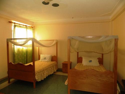 Gallery image of Palm Springs Hotel Masaka in Masaka