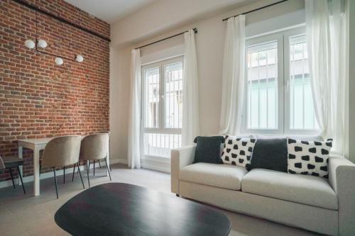 Modern apartment-2Bedrooms 1Bath-Cuatro Caminos