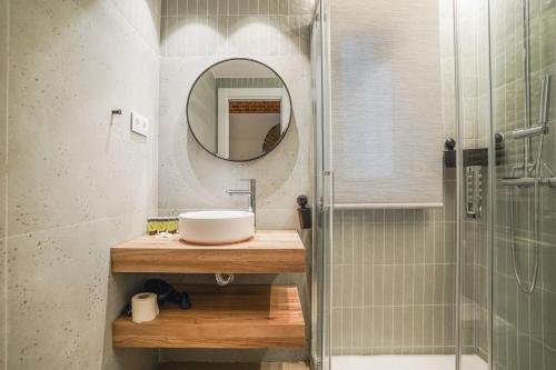 Modern apartment-2Bedrooms 1Bath-Cuatro Caminos