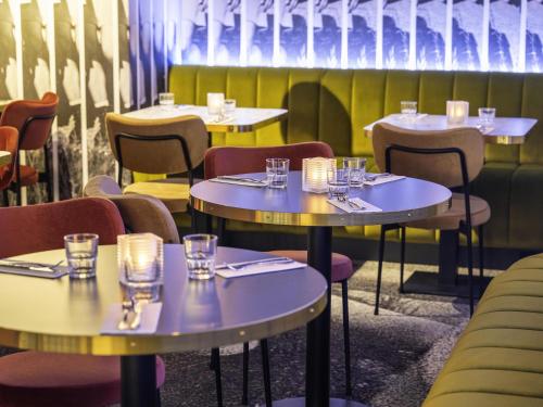 Coin salon dans l'établissement Mercure Amsterdam North Station