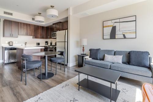 Fotografie z fotogalerie ubytování Blueground Mountain View pool nr Shoreline Park SFO-1924 v destinaci Castro City