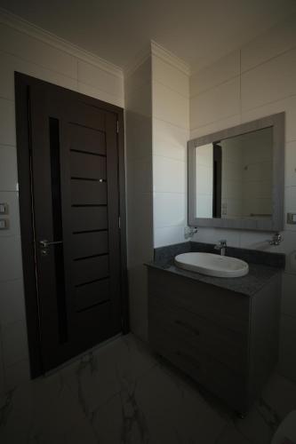 Un baño de Legend Pyramids Inn