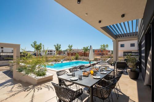 Villa M Luxury