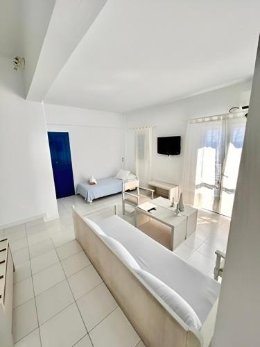 Gallery image of El Sol Hotel in Kapsálion
