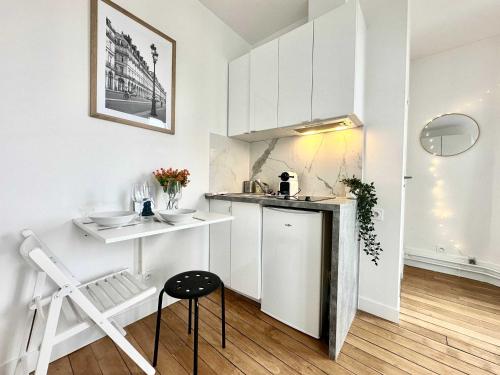 New 353 Suite Pierre - Cosy Apartment Paris Center