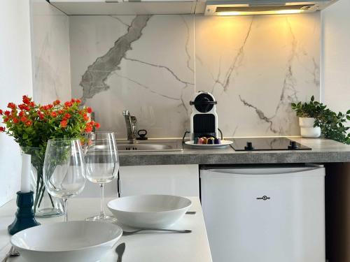 New 353 Suite Pierre - Cosy Apartment Paris Center