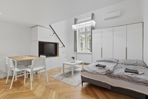 Moderný prezidentský apartmán vedľa paláca s výhľadom