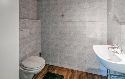 Koupelna v ubytování Lovely Apartment In Stainz With Wifi