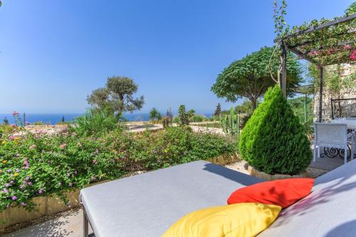 Gallery image of Sunrise 1 Bedroom In Thoum in Batroûn