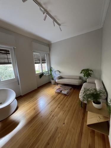 Athens Classic 2- Bedroom Apartment