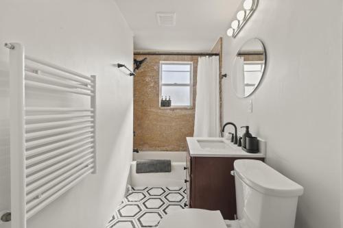 Phòng tắm tại The Bella Vista Townhouse