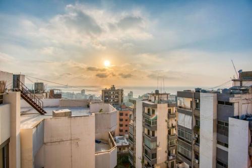Východ nebo západ slunce při pohledu z apartmánu nebo okolí