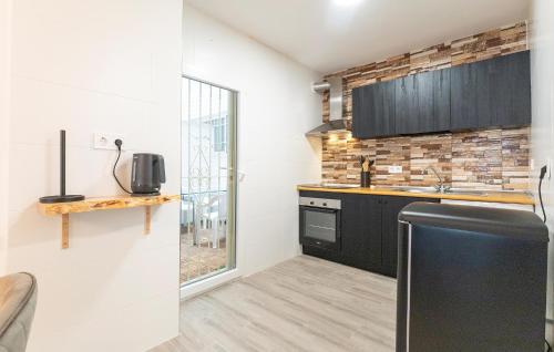 Cozy Apartment In Torrevieja With Swimming Pool