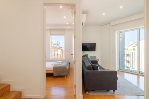 Morro Flat w Terrace by LovelyStay