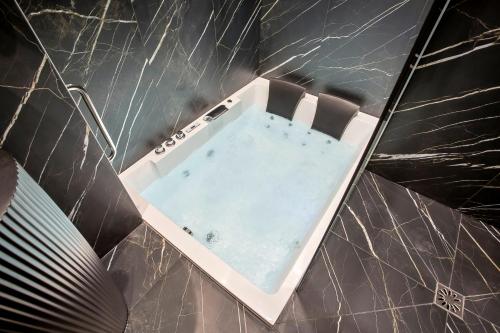 L'Exclusif Spa Suites Prestige Lyon Croix-Rousse photo 33