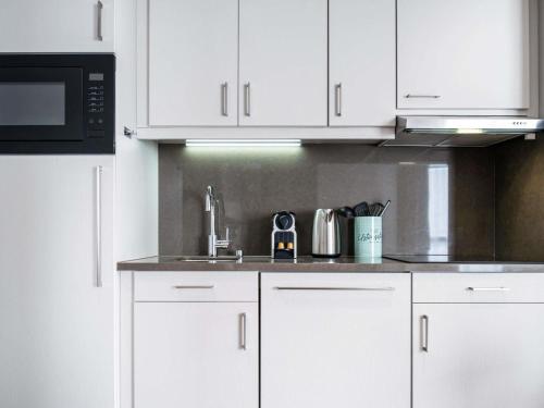 Dapur atau dapur kecil di Aparthotel Adagio Glasgow Central