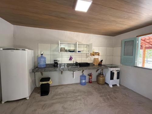 Cucina o angolo cottura di Flor - Private room with shared bathroom