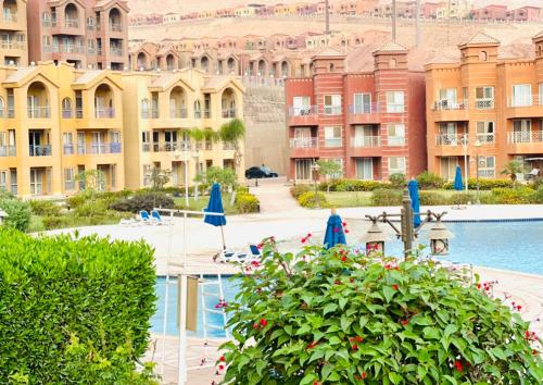 Bazén v ubytování Porto Sokhna Water Front Top Vip nebo v jeho okolí