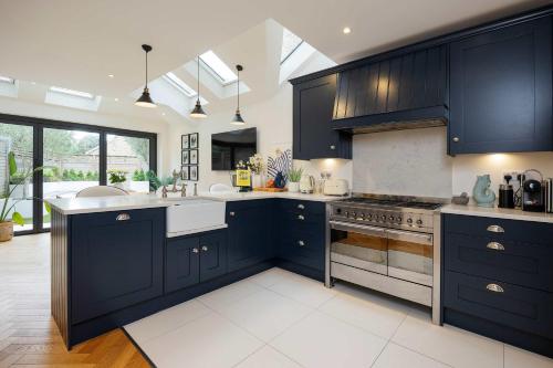 Billede fra billedgalleriet på Veeve - A Teddington Home i Teddington