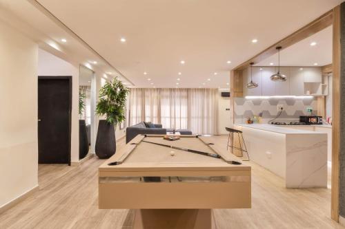 Gallery image of Jigi waterfront apartment in Araromi