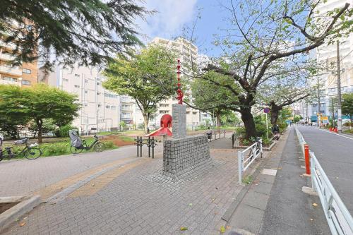 恵比寿駅から徒歩1分 渋谷3分 新宿10分 30m2でゆったり 最高の立地 403号室