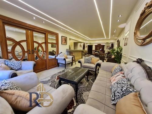 RD Served Apartment 3-Bedroom Dokki - Ideal Location Downtown Cairo