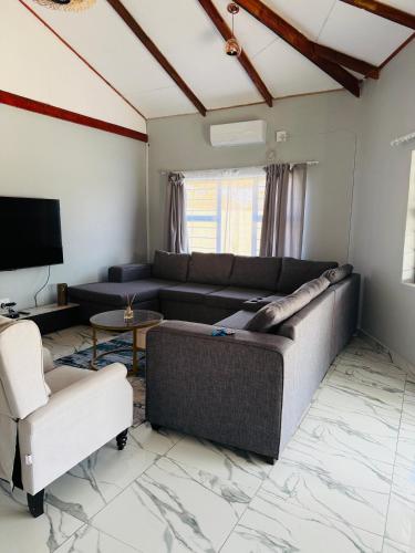 Μια τηλεόραση ή/και κέντρο ψυχαγωγίας στο Ronda Guesthouse