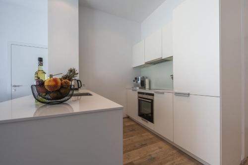 Una cocina o cocineta en Exclusive Apartment with Spa Area near Ischgl