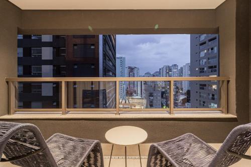 Un lugar para sentarse en Iconyc House of Charlie