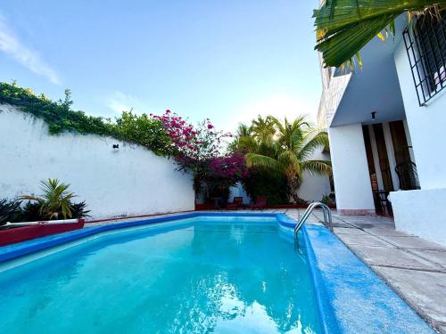 Bassein majutusasutuses Alojamiento acogedor para 2 con alberca või selle lähedal