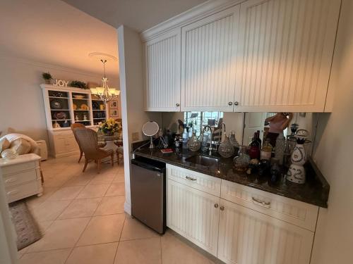 Ảnh trong thư viện ảnh của HVC 203 Spa Pool on Longboat Key ở Longboat Key